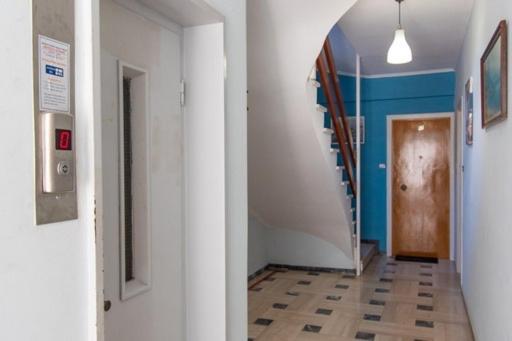 Lavish & Spacious Apt With Stunning Seaview, 10 Min Ath Airport Artemida  Eksteriør billede