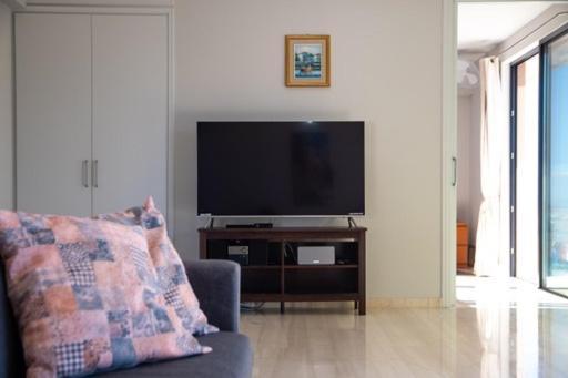 Lavish & Spacious Apt With Stunning Seaview, 10 Min Ath Airport Artemida  Eksteriør billede