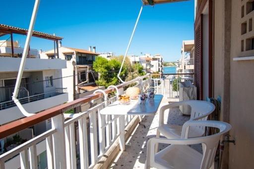 Lavish & Spacious Apt With Stunning Seaview, 10 Min Ath Airport Artemida  Eksteriør billede